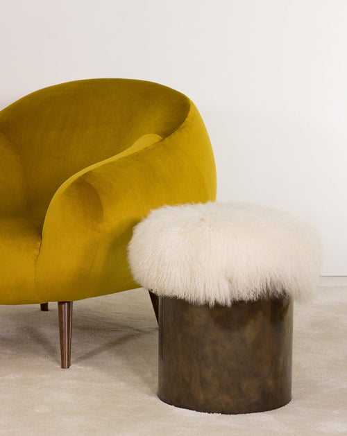 Tabouret en laiton et fourrure