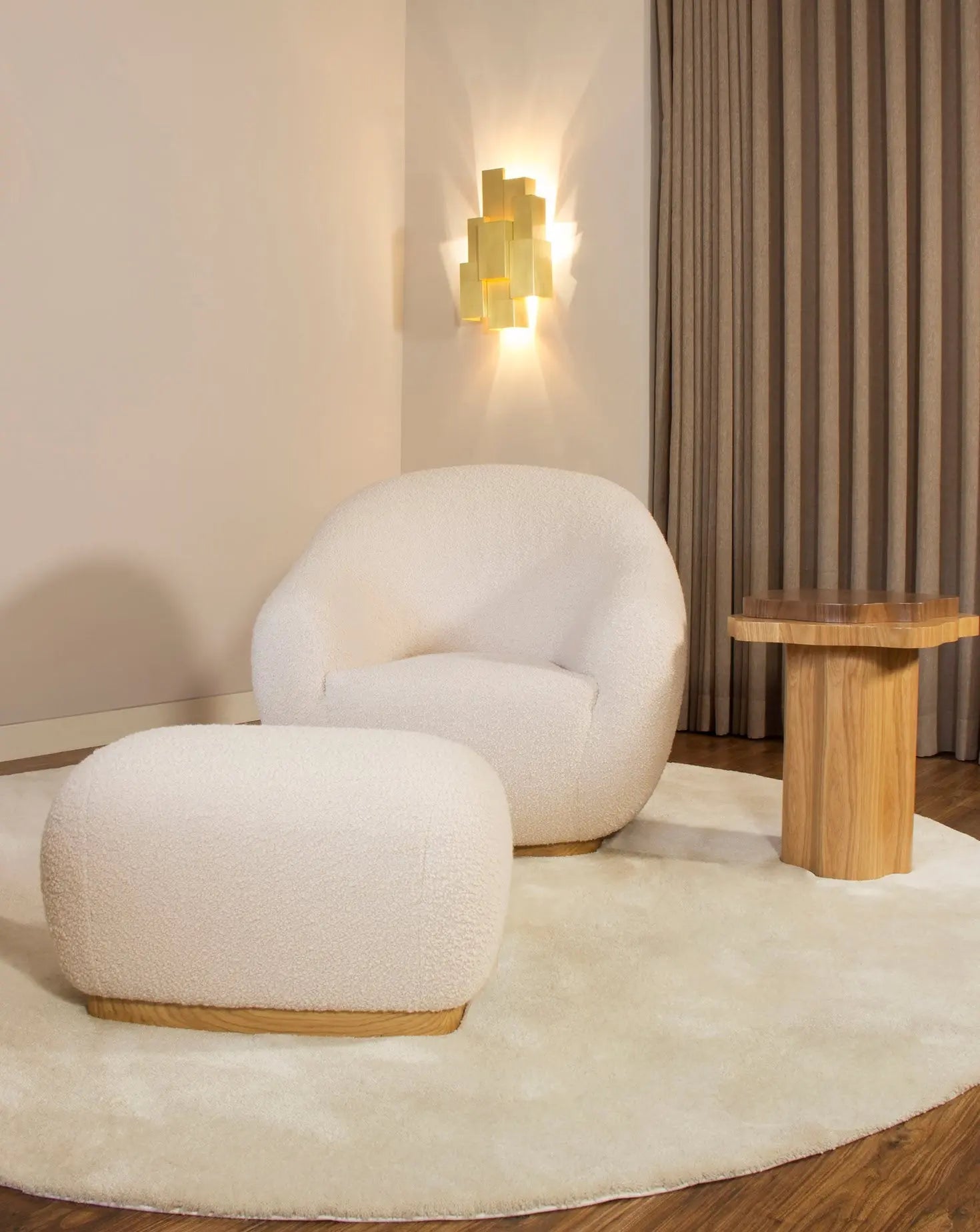 II Armchair Collection