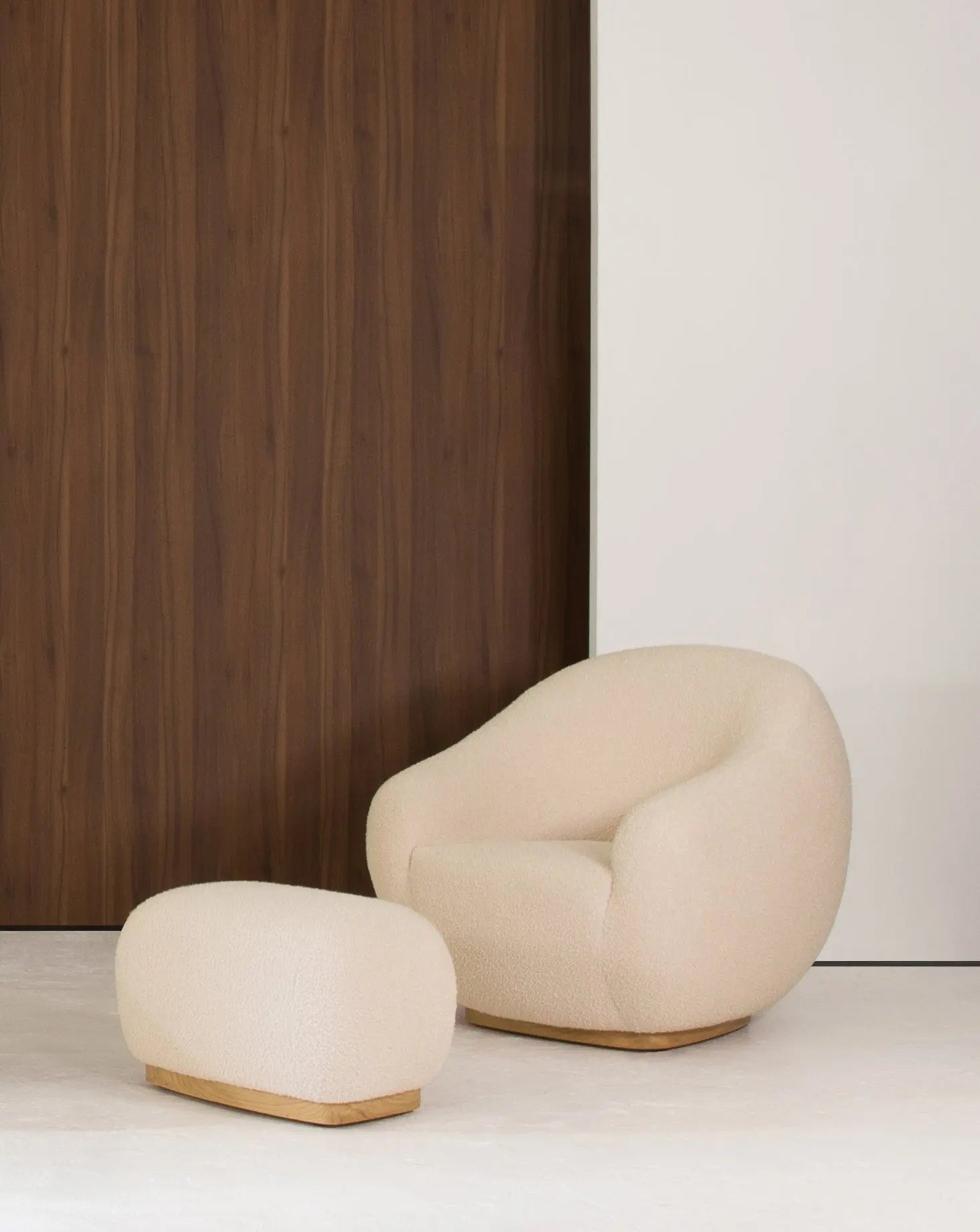 II Armchair Collection