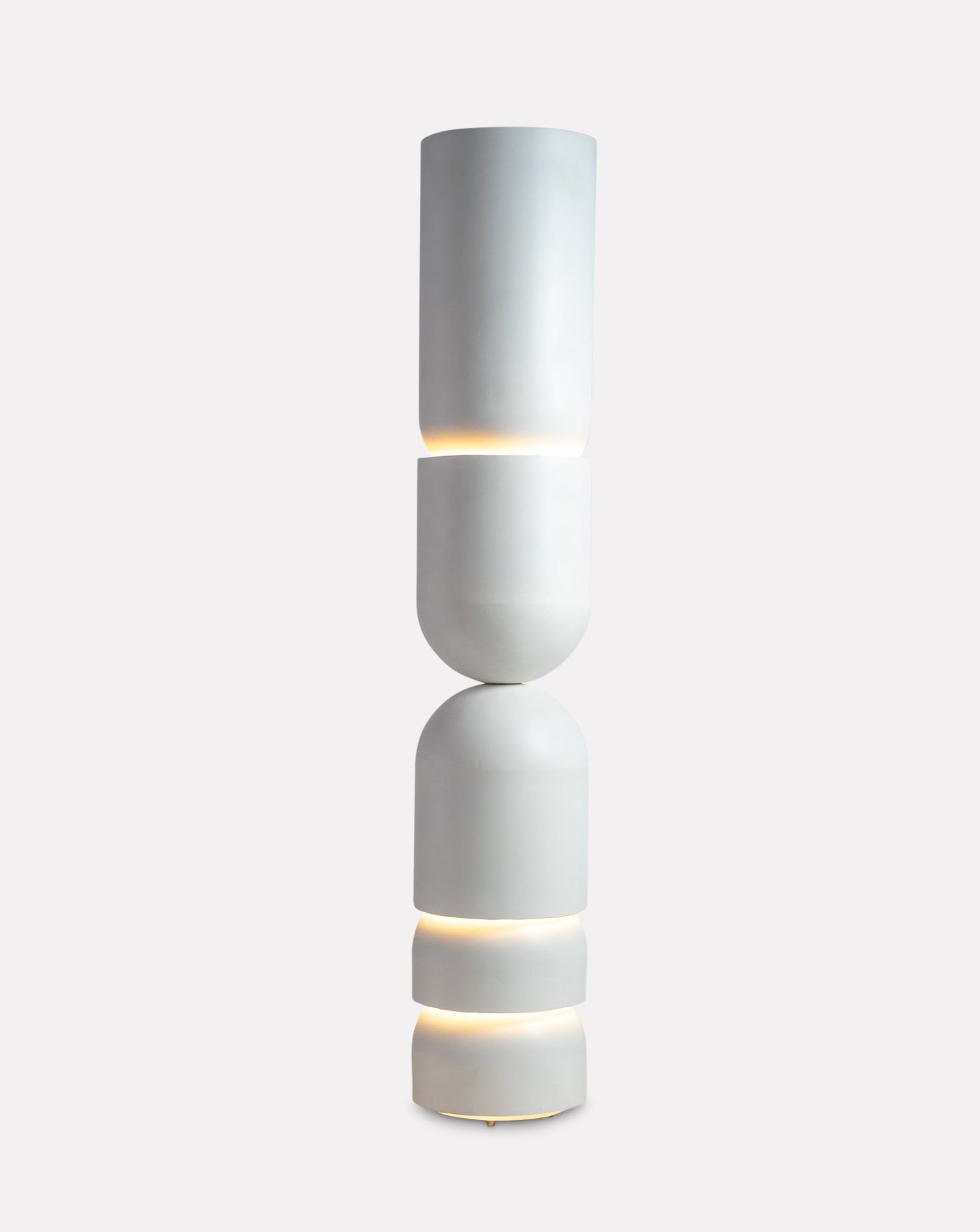 Shanti White Stambh